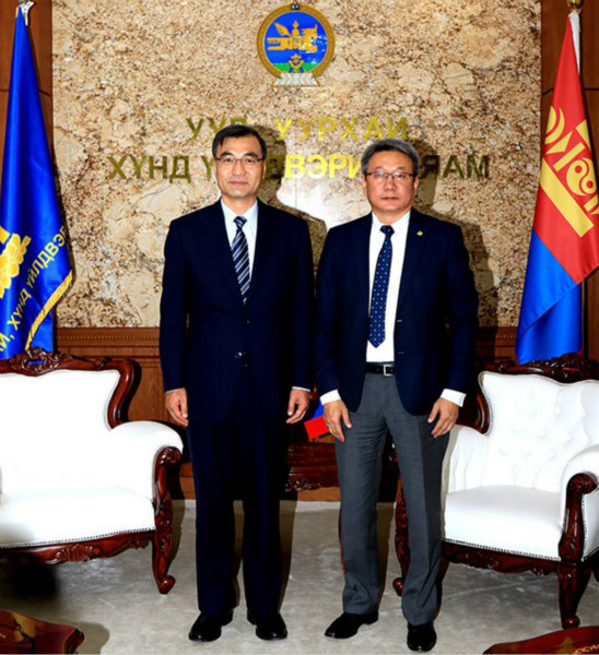 蒙古国新任矿业与重工业部长：愿共同推动蒙中矿业合作更上一层楼
