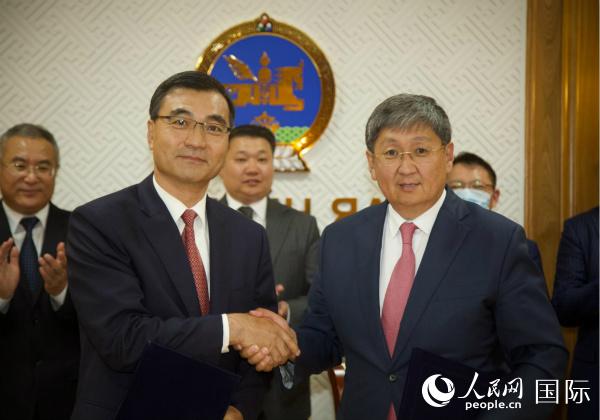 蒙古国财长：愿共同推动蒙中全面战略伙伴关系深入发展